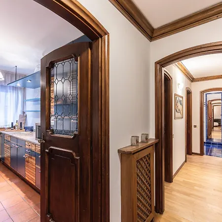 Casa Cavallino, In Centro A Cortina Dampezzo